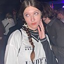 Знакомства: Виктория, 18 лет, Москва