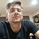 Знакомства: Антон, 23 года, Иска
