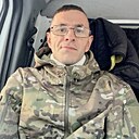 Знакомства: Виктор, 32 года, Ярославль