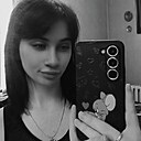 Знакомства: Каролина, 23 года, Хабаровск