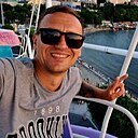 Знакомства: Юрий, 33 года, Уссурийск