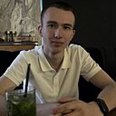Знакомства: Максим, 23 года, Саратов