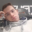 Знакомства: Илья, 21 год, Миасс