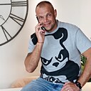 Знакомства: Илья, 34 года, Великий Новгород