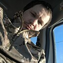 Знакомства: Макс, 27 лет, Светлодарск