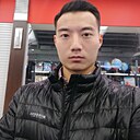 Знакомства: Максим, 35 лет, Москва