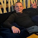 Знакомства: Максим, 24 года, Саратов