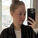 Знакомства: Карина, 21 год, Варшава