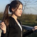 Знакомства: Анюта, 24 года, Уссурийск