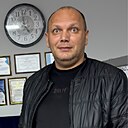 Знакомства: Олег, 33 года, Шахтерск