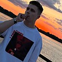 Знакомства: Виталий, 26 лет, Киров
