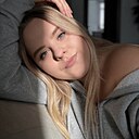 Знакомства: Юлия, 22 года, Великий Новгород