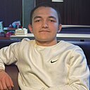 Знакомства: Бегзод, 21 год, Тверь