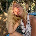 Знакомства: Екатерина, 25 лет, Москва