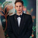 Знакомства: Егор, 19 лет, Симферополь
