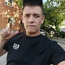 Знакомства: Максим, 28 лет, Матвеев Курган
