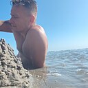 Знакомства: Алёшка, 48 лет, Суворов