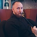 Знакомства: Алекс, 28 лет, Тюмень