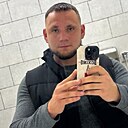 Знакомства: Виктор, 29 лет, Псков