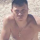 Знакомства: Ромчик, 28 лет, Керчь