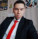 Знакомства: Максим, 27 лет, Алчевск