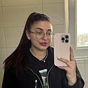 Знакомства: Ангеліна, 24 года, Карловы Вары