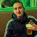 Знакомства: Александр, 21 год, Снежное