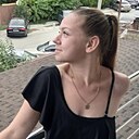 Знакомства: Юлия, 23 года, Зверево