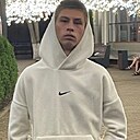 Знакомства: Valentin, 20 лет, Ставрополь