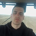 Знакомства: Олег, 24 года, Новопокровская