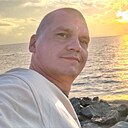 Знакомства: Александр, 36 лет, Несвиж
