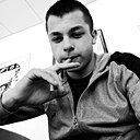 Знакомства: Олег, 18 лет, Луганск
