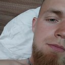 Знакомства: Илья, 22 года, Нижнегорский