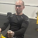 Знакомства: Александр, 37 лет, Магадан