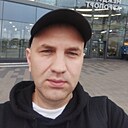 Знакомства: Илья, 41 год, Тюмень
