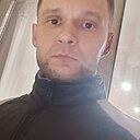 Знакомства: Виталик, 35 лет, Новодвинск
