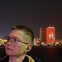Знакомства: Макс, 19 лет, Смоленск