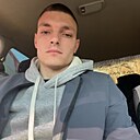 Знакомства: Михаил, 21 год, Артем