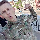 Знакомства: Артем, 29 лет, Астрахань