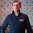 Знакомства: Максим, 33 года, Омск