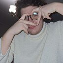 Знакомства: Макс, 29 лет, Симферополь