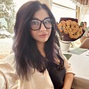 Знакомства: Алена, 35 лет, Санкт-Петербург