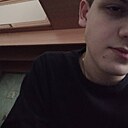 Знакомства: Илья, 22 года, Киров