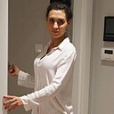 Знакомства: Карина, 32 года, Москва