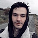 Знакомства: Денис, 28 лет, Уссурийск