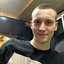 Знакомства: Виталий, 24 года, Луховицы