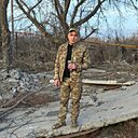 Знакомства: Макс, 33 года, Донецк