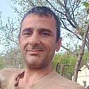 Знакомства: Лев, 47 лет, Жирновск