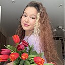 Знакомства: Кира, 22 года, Новосибирск