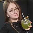 Знакомства: Лиза, 25 лет, Луганск